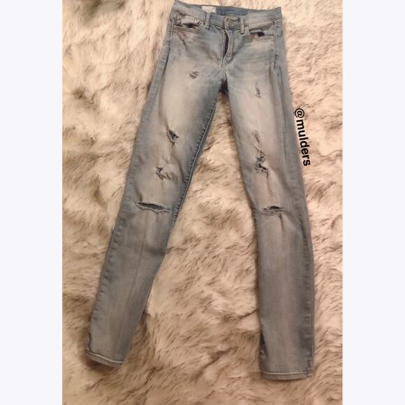 GAP resolution slim straight distressed destroyed light wash blue jeans size 26 - Picture 3 of 13